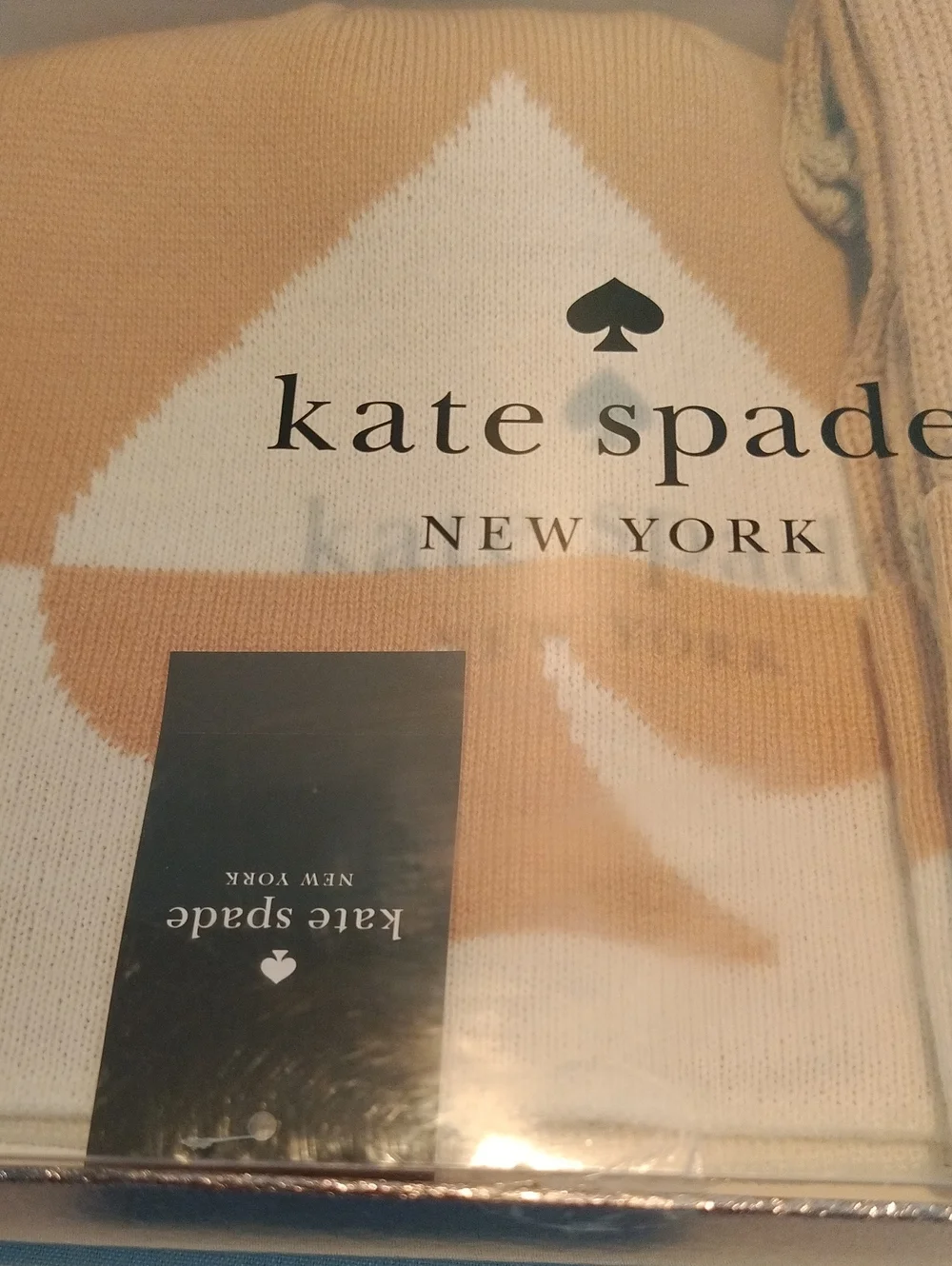 Kate Spade Oversized Cream and White Beanie Hat And Gloves Set